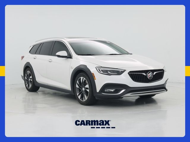 2018 Buick Regal TourX Essence
