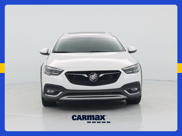 2018 Buick Regal TourX Essence