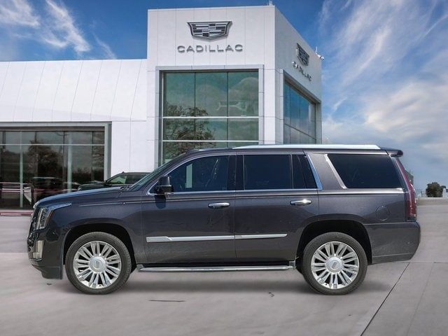 2018 Cadillac Escalade Luxury