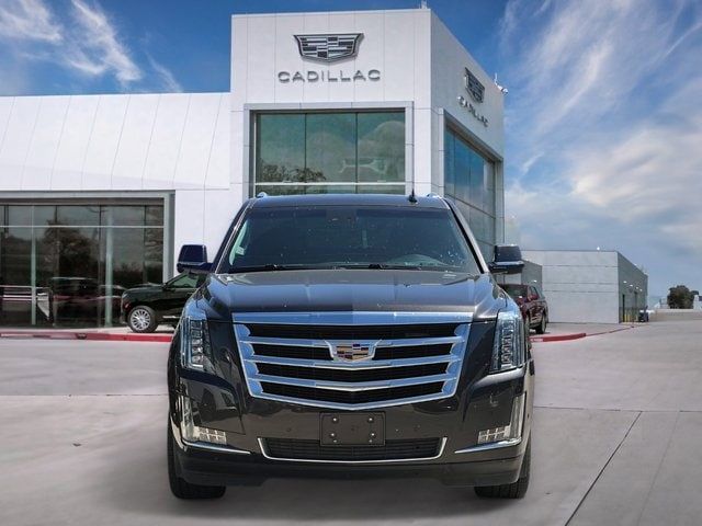 2018 Cadillac Escalade Luxury