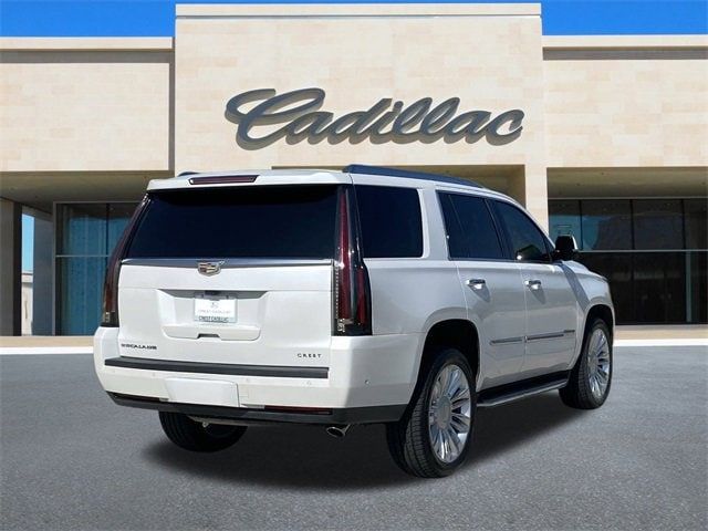 2018 Cadillac Escalade Luxury