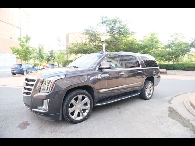 2018 Cadillac Escalade ESV Luxury