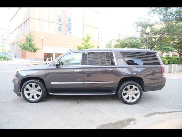 2018 Cadillac Escalade ESV Luxury