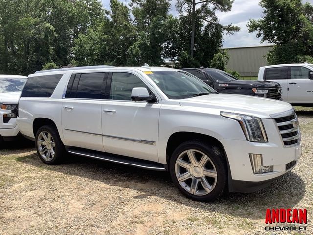 2018 Cadillac Escalade ESV Luxury