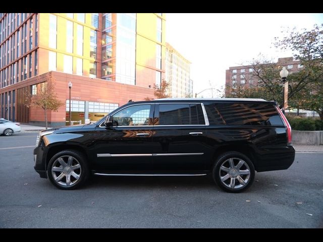 2018 Cadillac Escalade ESV Luxury