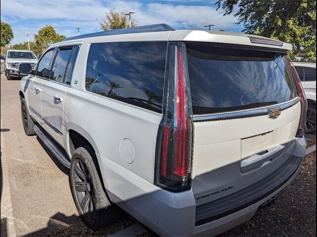 2018 Cadillac Escalade ESV Luxury