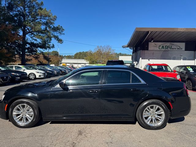 2018 Chrysler 300 Touring L