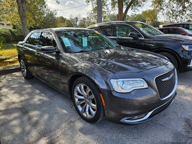 2018 Chrysler 300 Touring L