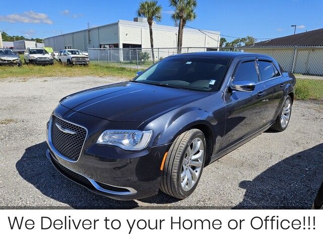 2018 Chrysler 300 Touring