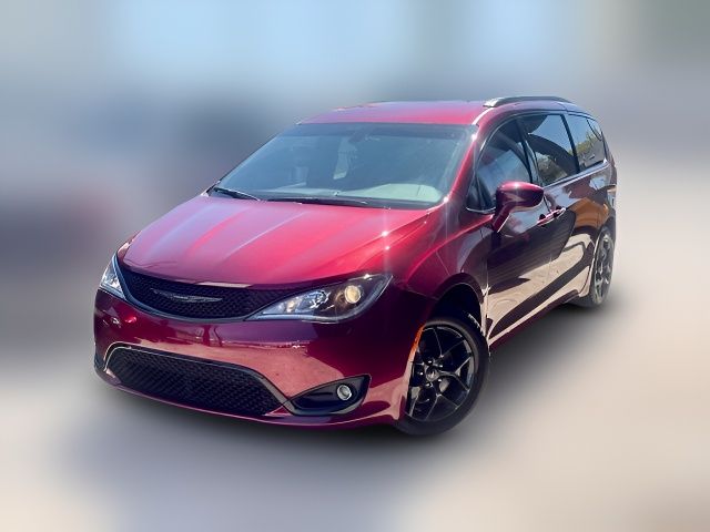 2018 Chrysler Pacifica Touring-L