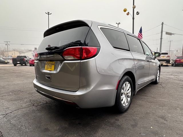 2018 Chrysler Pacifica Touring-L