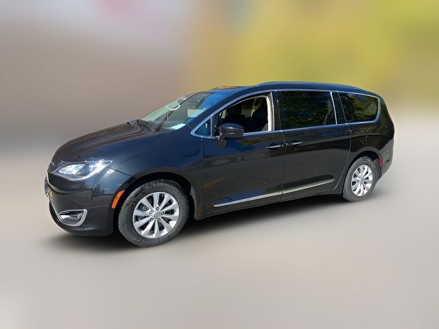 2018 Chrysler Pacifica Touring-L