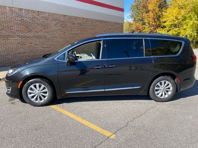 2018 Chrysler Pacifica Touring-L