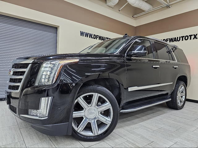 2018 Cadillac Escalade Luxury