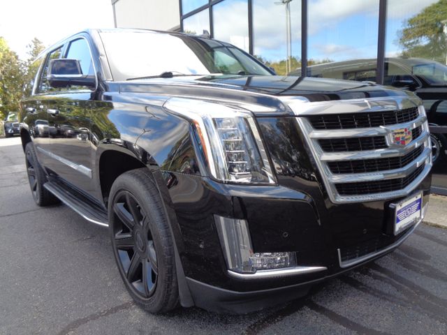 2018 Cadillac Escalade Luxury