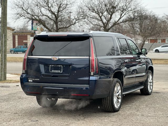 2018 Cadillac Escalade ESV Luxury