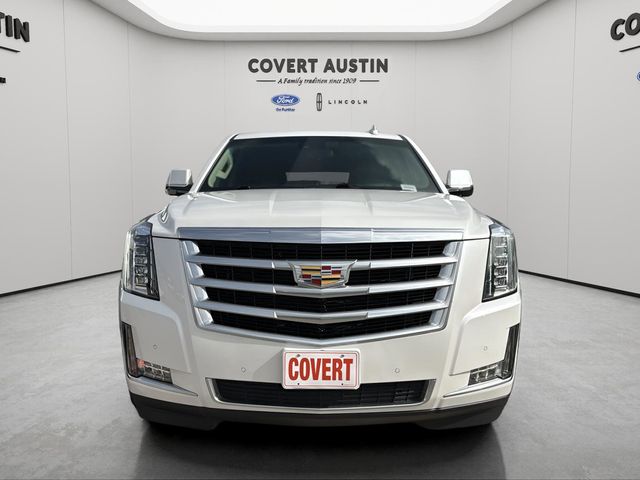 2018 Cadillac Escalade Luxury