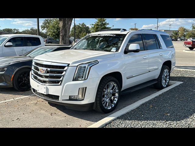 2018 Cadillac Escalade Luxury