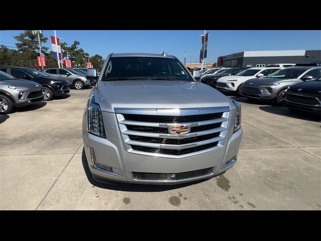 2018 Cadillac Escalade Luxury