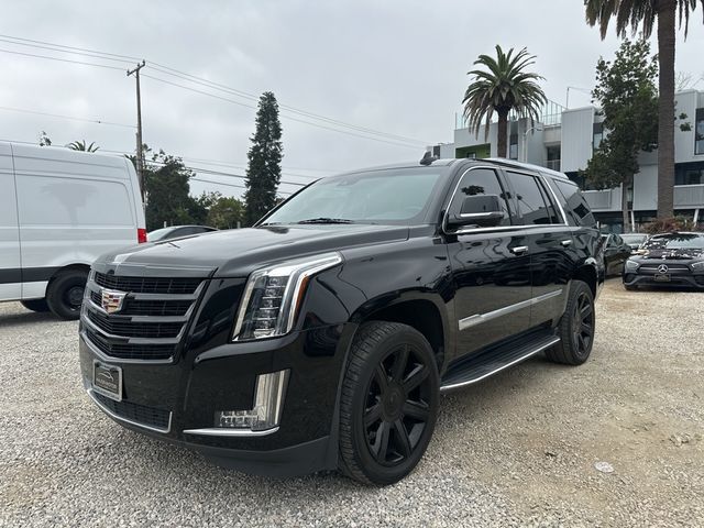 2018 Cadillac Escalade Luxury