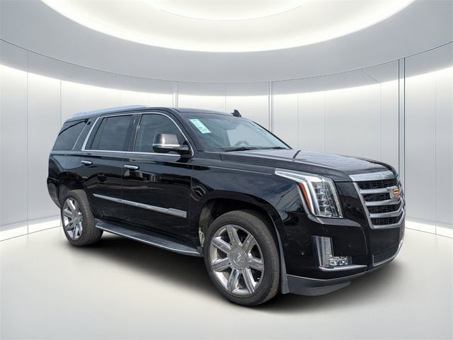 2018 Cadillac Escalade Luxury