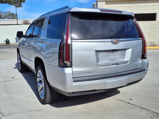 2018 Cadillac Escalade Luxury