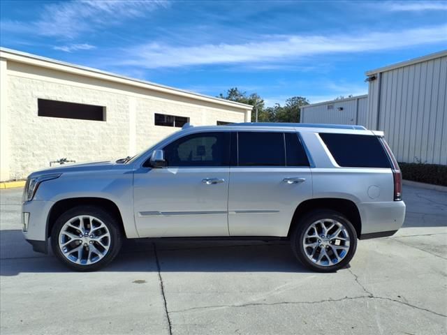 2018 Cadillac Escalade Luxury