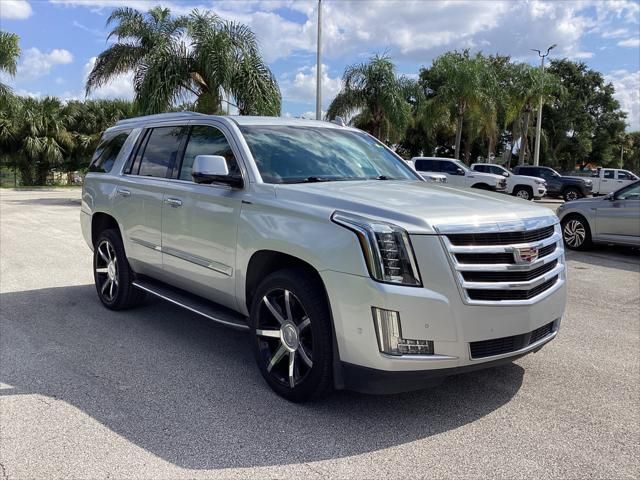 2018 Cadillac Escalade Luxury