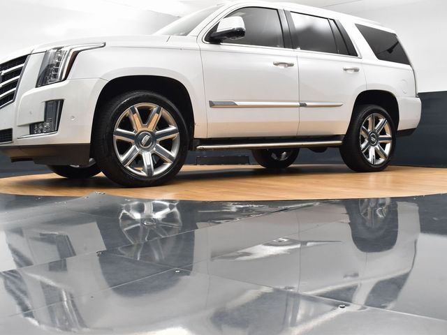 2018 Cadillac Escalade Luxury