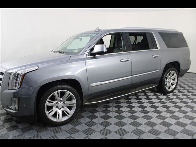 2018 Cadillac Escalade Luxury
