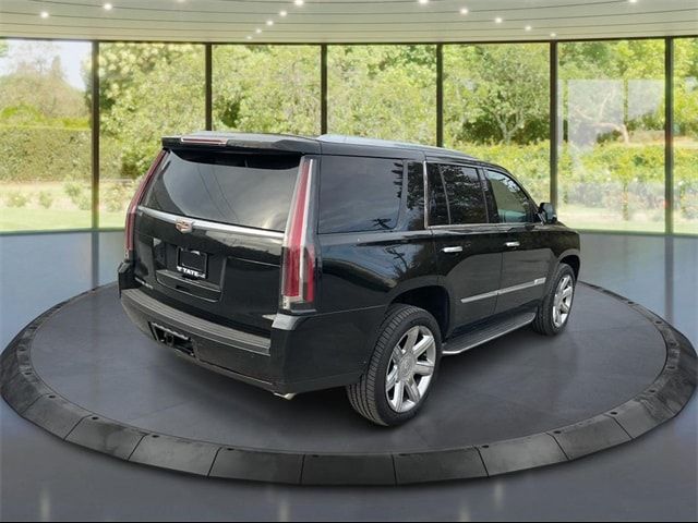 2018 Cadillac Escalade Luxury