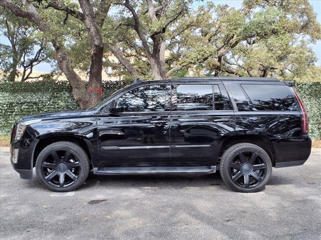 2018 Cadillac Escalade Luxury