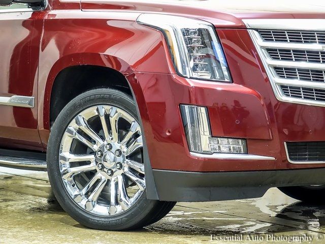 2018 Cadillac Escalade Luxury