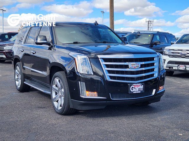 2018 Cadillac Escalade Luxury