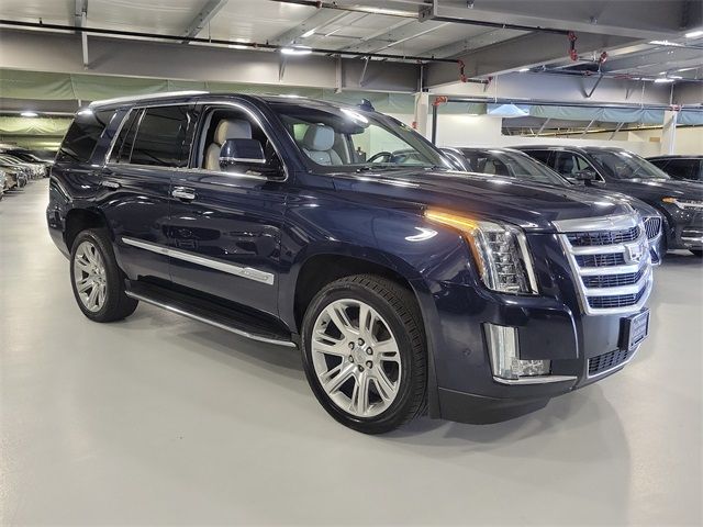 2018 Cadillac Escalade Luxury