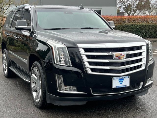 2018 Cadillac Escalade Luxury