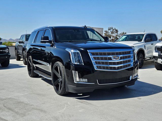 2018 Cadillac Escalade Luxury