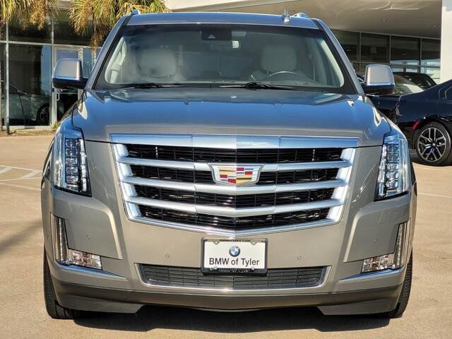 2018 Cadillac Escalade Luxury