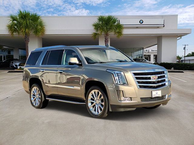 2018 Cadillac Escalade Luxury