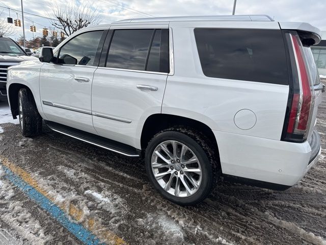 2018 Cadillac Escalade Luxury