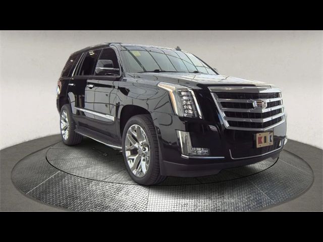 2018 Cadillac Escalade Luxury