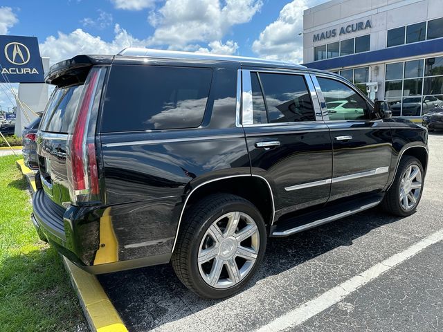 2018 Cadillac Escalade Luxury