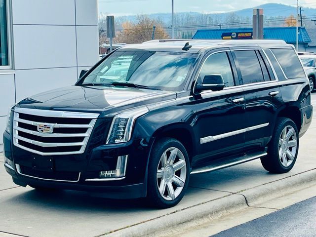 2018 Cadillac Escalade Luxury