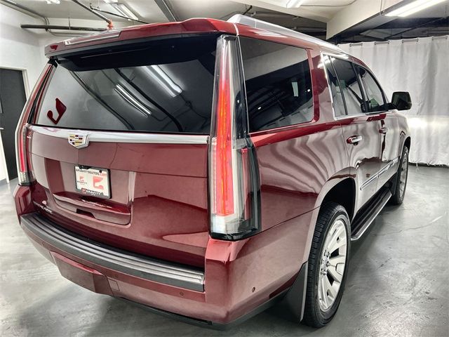 2018 Cadillac Escalade Luxury