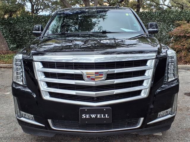 2018 Cadillac Escalade Luxury