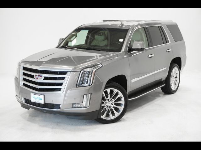 2018 Cadillac Escalade Luxury