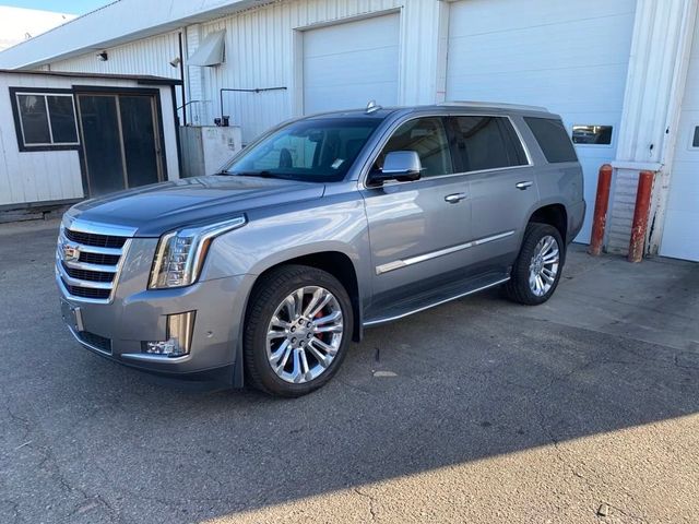 2018 Cadillac Escalade Luxury