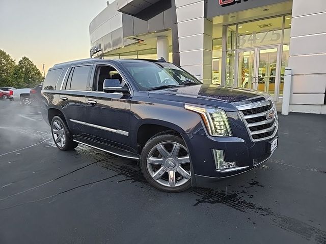 2018 Cadillac Escalade Luxury