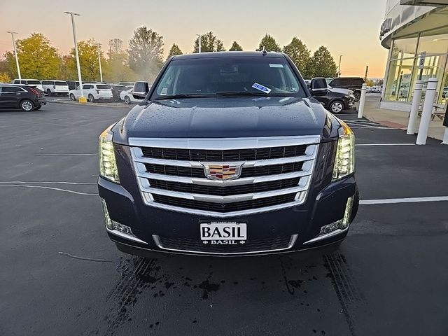 2018 Cadillac Escalade Luxury