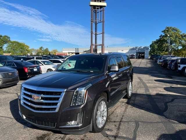 2018 Cadillac Escalade Luxury